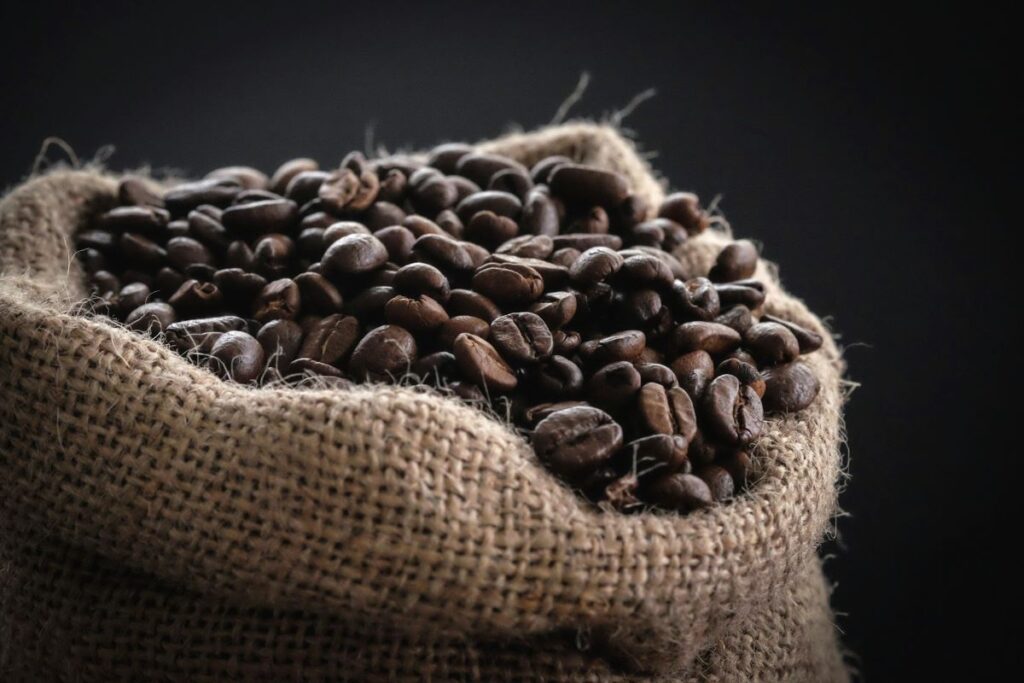 Bag of coffee beans | Whole beans vs ground coffee